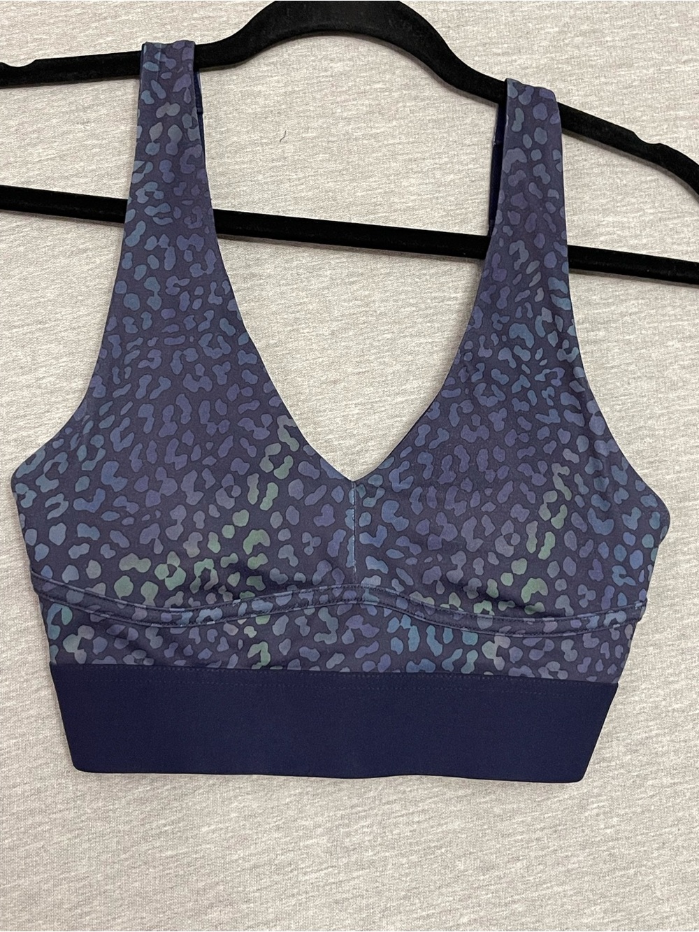 Fabletics V-Neck Sports Bra in Navy Blue Leopard Print